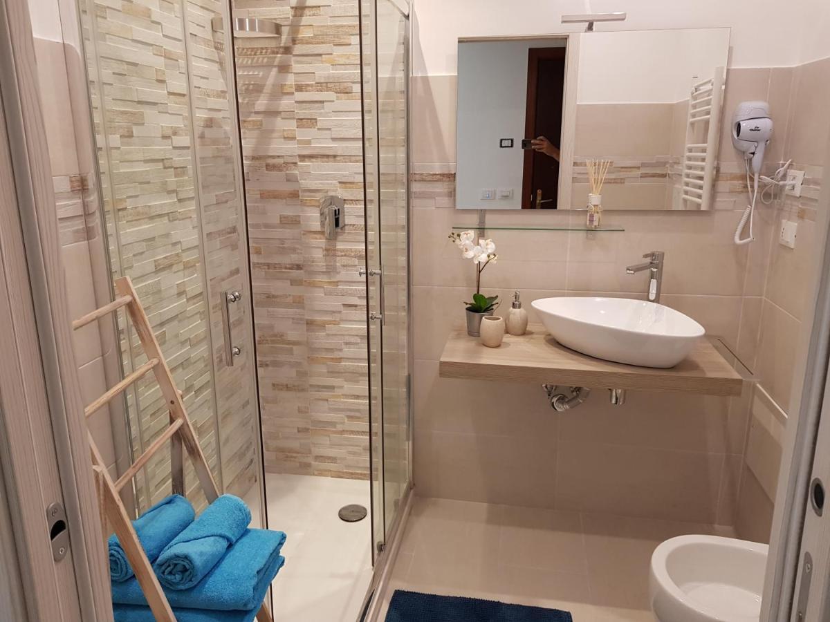 Martin Holiday Apartments 지아르디니낙소스 외부 사진
