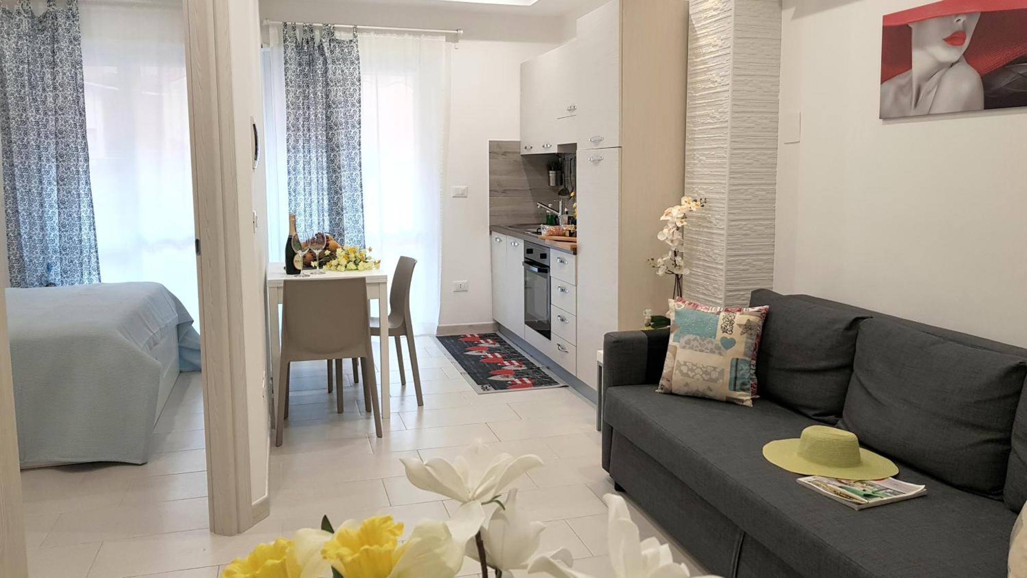 Martin Holiday Apartments 지아르디니낙소스 외부 사진